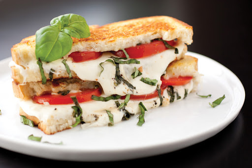 Red's Catering - Visual
