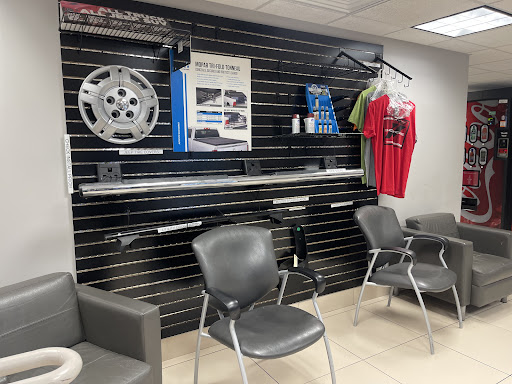 Oxmoor Chrysler Dodge Jeep Ram Service Gallery - United States