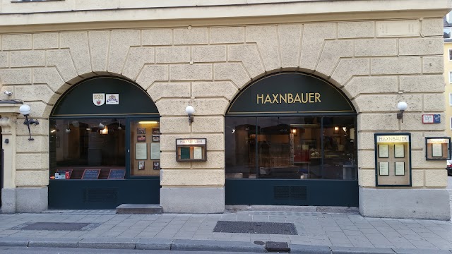 Haxnbauer im Scholastikahaus