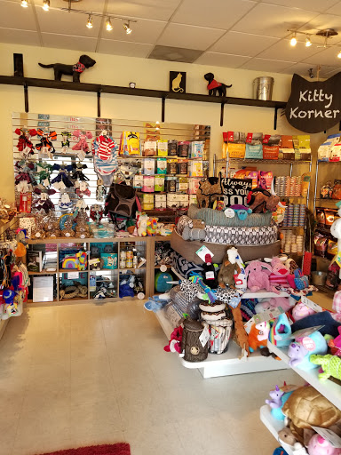 Redbones Dog Bakery & Boutique - Thumbnail