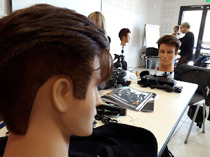 Photo n°22 de Ma Coiffure à Saint-Rambert-d'Albon (Salon de coiffure)