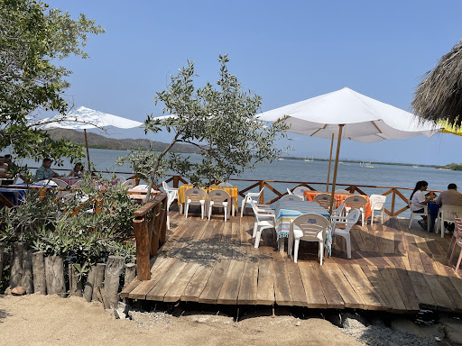 Restaurante Colimilla - Barra de Navidad