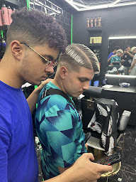 Photo n°20 de Joker barber Hyeres à Hyères (Salon de coiffure)