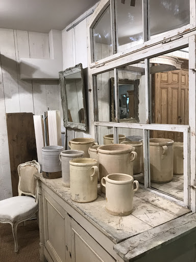 No 52 Antiques & Interiors