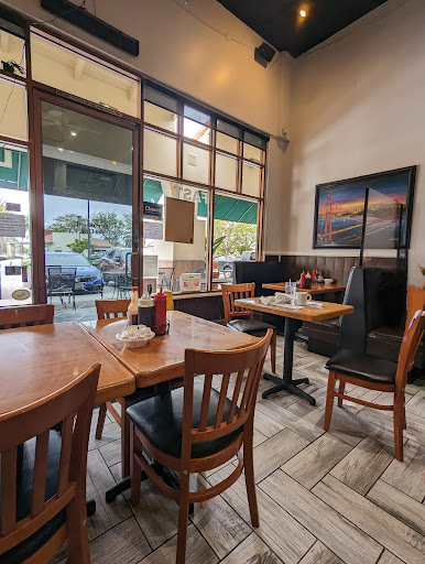 Latte Da Bagelry and Grill