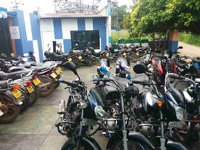 Photos of Rathnayeka Bajaj Service