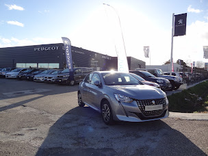 Photo n°6 de PEUGEOT - CESARI AUTOMOBILES à Baillargues (Concessionnaire Peugeot)