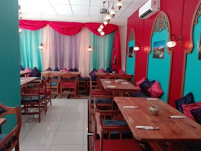 Photos of G&aacute;lata Buffet-Caf&eacute;