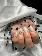 Demi Nails à Gallargues-le-Montueux