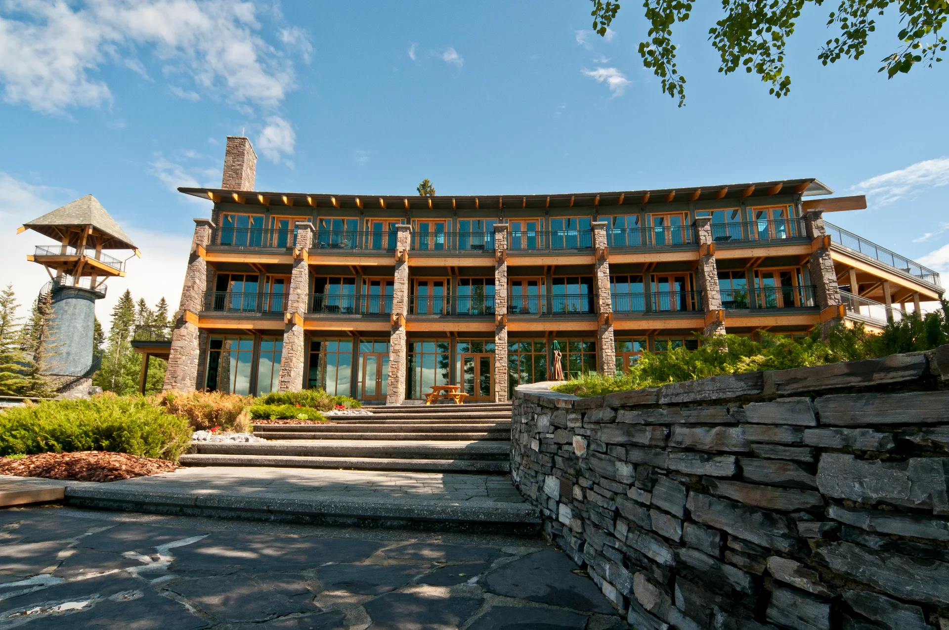 Azuridge Estate Hotel