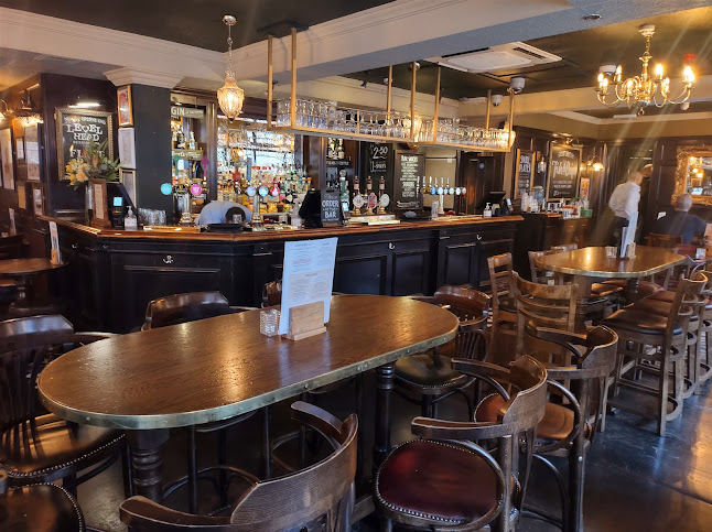 Friend at Hand - Pub