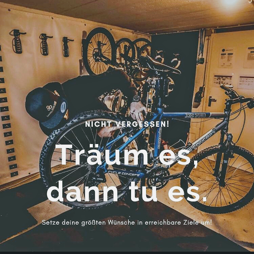 DanielDaniDee - Thumbnail