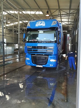 A2 Professional Wash Kft., Author: Trenka Bálint