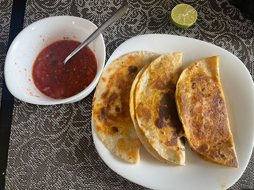 Birria a la penca Logo