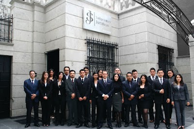 Photos of Free Counseling lawyers, Lic. Victor Carrillo Estrada