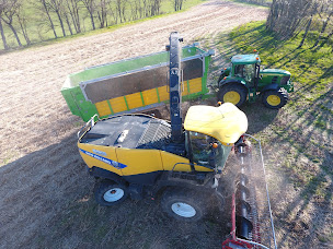 Photo n°2 de E.T.A Abelic à Chassenard (Service agricole)
