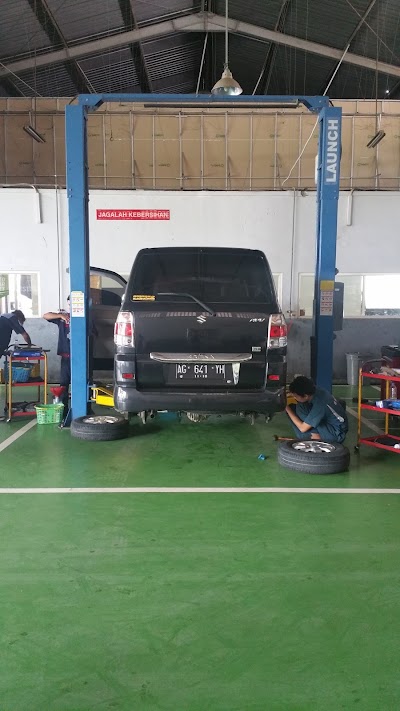 Photos of Suzuki United Motors Centre Tulungagung