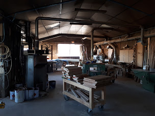 Photo n°1 de Menuiserie Litaudon Arnaud à Curtil-sous-Burnand (Atelier de menuiserie)