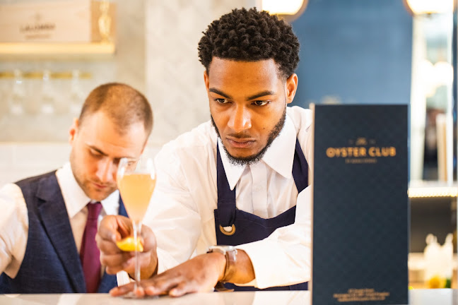 Comments and reviews of Aphrodite's Bar and The Oyster Club