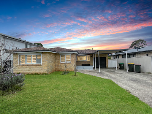 Award Group Real Estate - Winston Hills - Thumbnail