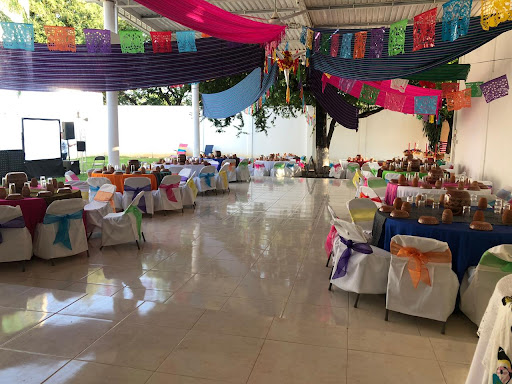 Salón De Fiestas César Solorio