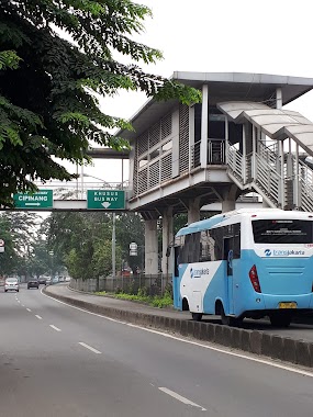 Halte Busway Cipinang, Author: Yusuf Paulus