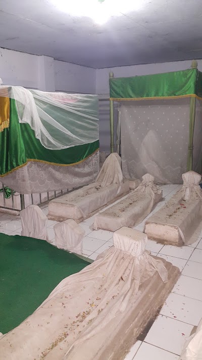 Photos of Mesjid Kasunyatan