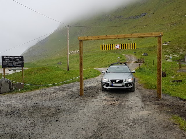Parking - Haukland 1 (max hight 2.2 m)
