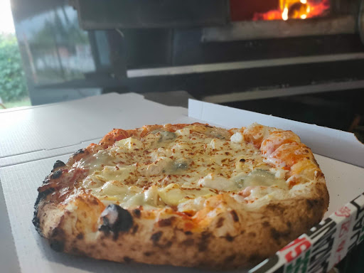 Photo 6 - La Pizza