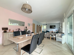 Photo n°3 de Conseiller immobilier - Perrine Morel - iad France à Erre (Agent immobilier)