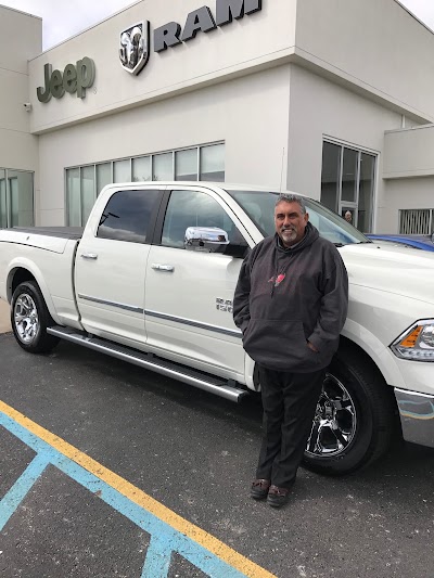 Photos of LaFontaine Chrysler Dodge Jeep Ram of Fenton