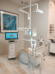 Photo n°2 de Dr Gérard NAVARRO, Dentiste à Paris (Dentiste)