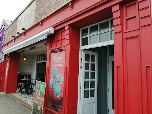 The Old Docks Bar & Grill