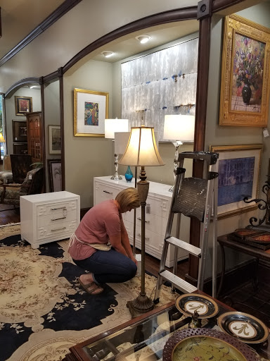 Deja Vu Home Furnishings Consignment - Thumbnail