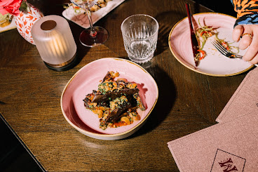 Madam Amsterdam by null