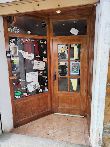 Al Coxinillo Climbing Shop