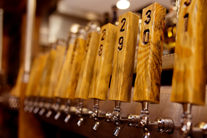 Hoptinger Bier Garden & Sausage House by null