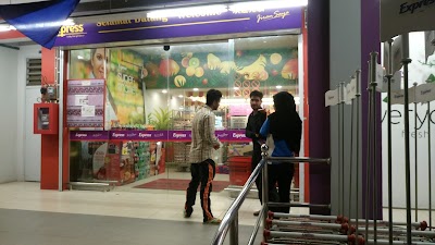 Maslee Express Supermarket Daerah Kota Tinggi Johor 60 7 828 0000