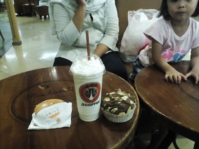 Photos of J.CO Sun Plaza