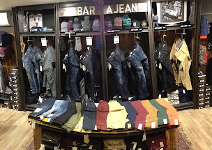 Photo n°7 de Le Dressing Store à Vaison-la-Romaine (Magasin de vêtements vintage)