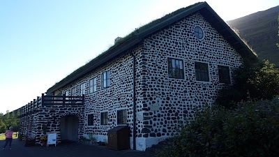 Photos of Skriduklaustur