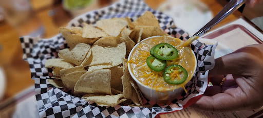 Kip's Grill - Visual