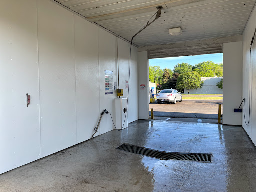Redford Car Wash - Thumbnail