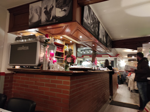 Photo 3 - Domi Pizza