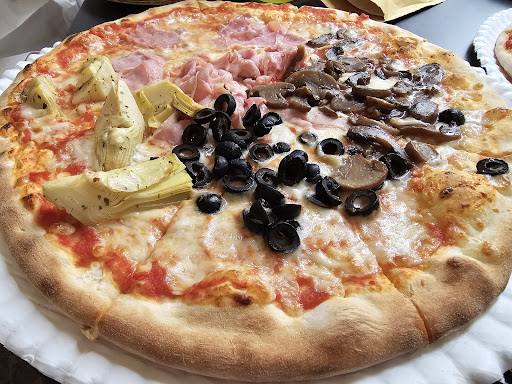 Che Pasta (pizza e pasta "eat here/take away") Gallery - Italy