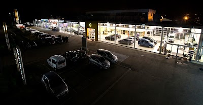 car-dealer