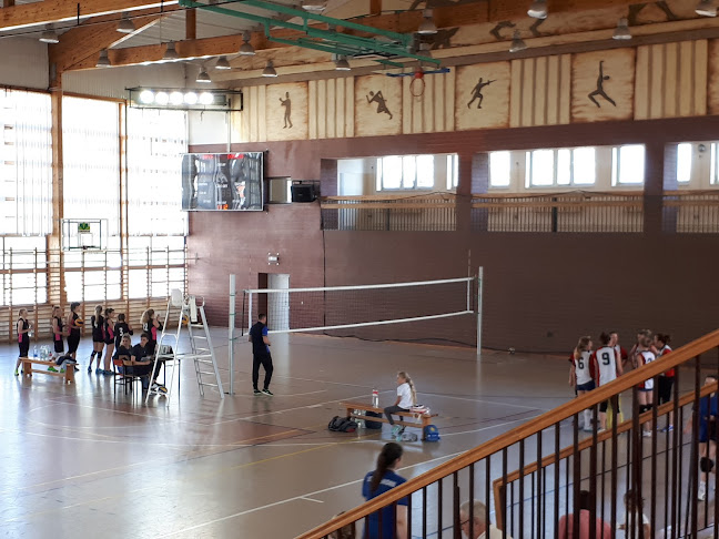 Basen Fala - Kompleks sportowy