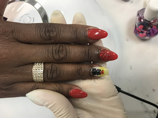 Polo Nails - Visual