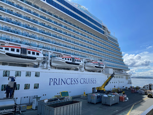 Land and Cruises - Thumbnail