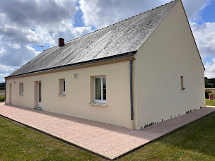 Photo n°2 de LHR Habitat - Artisan rénovation toiture - Ravalement de façade - Peinture Générale - Maçonnerie à Vernoil-le-Fourrier (Couvreur)